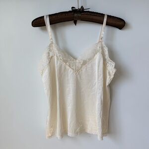 Elegant Vintage 90s Cream Lace Trim Cami Top
